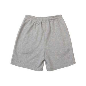 กางเกงขาสั้นออกกำลังกายผู้ชายแบบสั่งทำขายส่ง ผ้าเนื้อเดียว สวมใส่สบาย เป็นมิตรกับสิ่งแวดล้อม มีกระเป๋าข้าง แห้งเร็ว ระบายอากาศได้ดี เอวยางยืดคุณภาพสูง - Product Image 2