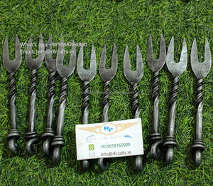 Juego de utensilios para comer medievales de hierro forjado a mano para utensilios de cocina - Product Image 5