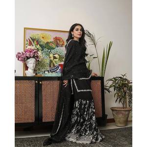 Hermoso Conjunto de Fiesta con Top, Pantalón y Dupatta, Talla XL - Product Image 5