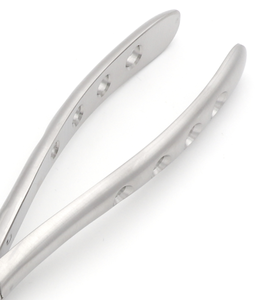 Pince à racines Witzel 2,1 mm 45 °   Instrument d'extraction des racines dentaires supérieures à mâchoires dentelées angulées en acier inoxydable chirurgical - Product Image 3