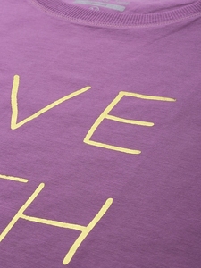 Débardeur sans manches violet pour femme, col rond, imprimé « Live With Love » en feuille d'aluminium, en coton tricoté décontracté - Product Image 5