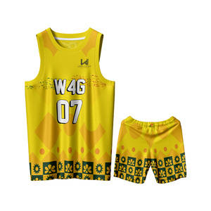 Ensemble short et maillot de basketball personnalisé pour homme, imprimé par transfert thermique, 100 % polyester, maille respirante, évacuation de l'humidité, séchage rapide, col rond - Product Image 1