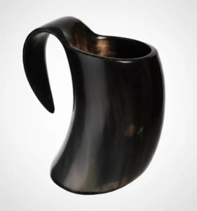 Taza Rústica de Cuerno de Búfalo, Hecha a Mano con Materiales Naturales, Textura Única y Elegante, Regalo Perfecto, Elección del Coleccionista - Product Image 1