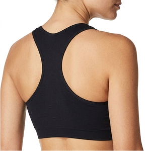 Soutien-gorge de sport noir uni sans coutures à maintien élevé pour femme avec bretelles croisées pour le yoga et le fitness – Meilleure vente - Product Image 2