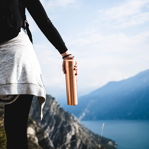 Botella de agua de cobre moderna y suave, agua potable saludable, duradero y apilable, alto rendimiento de aislamiento térmico con tapa - Product Image 5