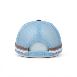Casquette Trucker en Maille Noire et Bleue à 6 Panneaux, Réglable avec Patch en Cuir Marron, Idéale pour le Printemps et l'Été, Style Décontracté pour l'Extérieur - Product Image 3