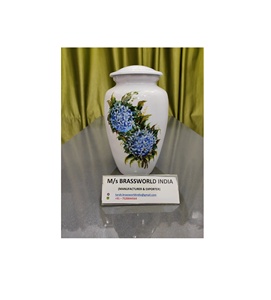 Urna Funeraria de Aluminio con Perlas Florales Pintadas a Mano, Estilo Americano, para Adultos, Brassworld India - Product Image 1