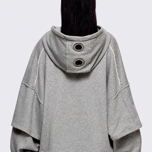 Sweat à capuche zippé en molleton de coton épais pour femme, avec motif graphique personnalisé, style streetwear, coupe oversize, design à œillets métalliques, fournisseur de sweats décontractés - Product Image 3