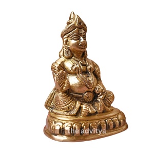 Statue de Kubera assise au design moderne et faite à la main en laiton pour mariage, anniversaire ou Diwali Home Decor Showpiece/Gift Item Sculpture - Product Image 2