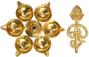 ชุดตะเกียงทองเหลืองพร้อมสัญลักษณ์โอม 7 ดวง ตะเกียงน้ำมันตกแต่งสำหรับพูจา พร้อมฐานวางตะเกียง ของตกแต่งบ้านสไตล์ศาสนาอินเดีย - Product Image 6