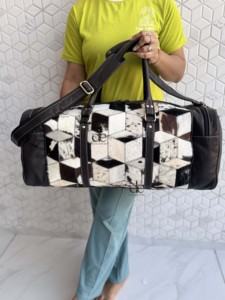 กระเป๋าเดินทางหนังวัวแท้ลายใหม่ปี 2026 ดีไซน์ไม่ซ้ำใคร ทำมือ กระเป๋าเดินทางอเนกประสงค์ ขนาดใหญ่ สำหรับทุกเพศ - Product Image 4