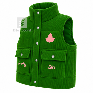 Chaleco acolchado personalizado de la hermandad Alpha Kappa Alpha con logo bordado en la parte delantera, color verde y rosa, sin mangas, para mujer. - Product Image 1