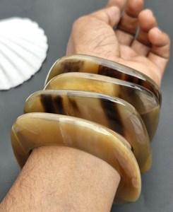 กำไลข้อมือทำจากเขาควายแอฟริกัน ลดราคา แฟชั่นใหม่ ปรับขนาดได้ ทนทาน ทันสมัย ทำด้วยมือ รูปทรงธรรมชาติ ขัดเงา ของขวัญแต่งงาน - Product Image 5