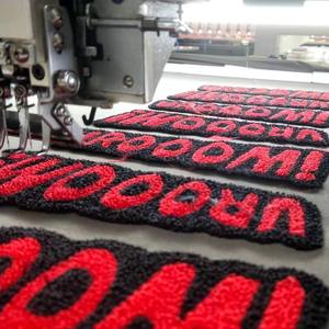 แพทช์เชนีล 3 มิติ คุณภาพสูง ประดับเลื่อม สำหรับเทศกาลคริสต์มาส รีดติดได้ ปักลายสวยงาม ขายส่ง ผ้าทวิล ติดเย็บได้ รุ่น 2026 - Product Image 5