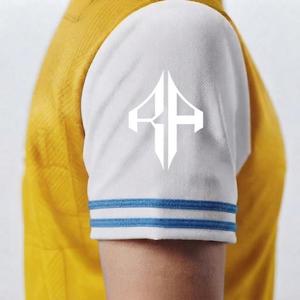 Jersey de Fútbol de Manga Corta con Cierre de Pullover, Logotipo Blanco, Cuello en V, Material de Alta Calidad, Corte Regular para Mujer de RIVIAN ATLANTIC - Product Image 6
