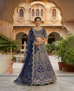 Lehenga Dupatta Étnico Tradicional de Seda Satinada con Lentejuelas y Bordados, Diseño Exclusivo de 4 Metros, Calidad Excepcional - Product Image 1