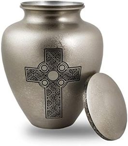 Urna de cremación de aluminio plateado para cenizas humanas, forma clásica redondeada, grabado decorativo de cruz, cierre seguro con rosca. - Product Image 5