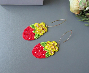 Boucles d'oreilles légères et élégantes brodées, de qualité supérieure, perlées et brodées à la main, forme ovale, par MD HANDICRAFTS - Product Image 5
