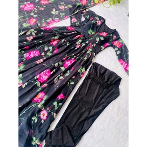 VESTIDO DE TRABAJO CON ESTAMPADO DIGITAL DE DISEÑADOR GEORGETTE CON DUPATTA NEGRO - Product Image 2