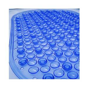 Alfombrilla de Baño Antideslizante Extra Larga, Resistente al Moho, con Diseño de Ventosas y Piedras Antideslizantes, de PVC, Lavable a Máquina - Product Image 1