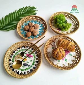 New Arrival Creative Vintage Designs Stackable <b>Light</b> Luxury Fruit Plate Living Room Decorative Hollow Color Shell Snack Tray - Product Image 1
