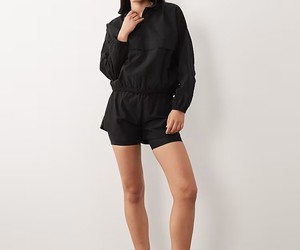 Conjunto Corto de Chaqueta y Pantalones Cortos para Mujer, Estilo Moderno, Ligero, Cómodo, Ropa Deportiva Transpirable para Invierno - Product Image 1