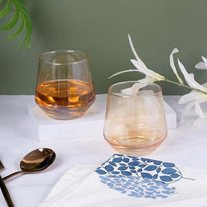 Elegantes Vasos de Cóctel de Vidrio Escocés - Product Image 4