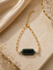 Pulsera de Lujo con Dijes Rectangulares de Circonia Negra y Verde |   Pulsera de Perlas con Cadena de Clip Chapada en Oro de 18k para Mujer, Venta al Por Mayor - Product Image 3