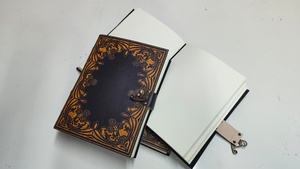 Diario de Cuero con Impresión Digital, Cuaderno de Papel de Algodón Hecho a Mano, Diario de Estilo Vintage con Cierre de Candado, Diario para Escribir - Product Image 5