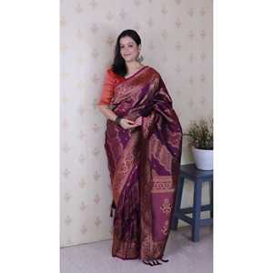 Sari en soie tissée Elite Weaves Dark Wine Bandhani Leheriya Zari avec chemisiers et chemises doux et confortables pour femmes 650g - Product Image 5