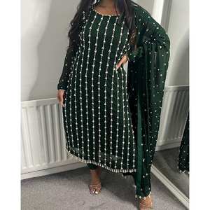 Conjunto de Traje de Chifón XL de Diseñador con Elegante Bordado de Encaje, Hilo Moti y Decoración de Remaches - Product Image 6