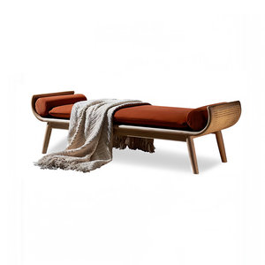 Banc de bout de lit DreamCraft de style bohème, rembourré, avec détails en rotin, assise tissée, mobilier de chambre à coucher, détails uniques, Vietnam - Product Image 1