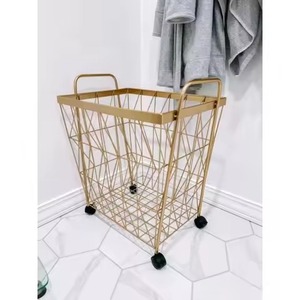 Panier à linge rectangulaire en métal à mailles fines, édition Or Rose, pour rangement de vêtements dans le placard - Product Image 5