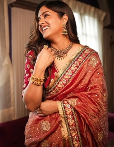 KV Women's <b>Red</b> Banarasi Crush Embellished <b>Saree</b> With Unstitched Blouse - Product Image 2