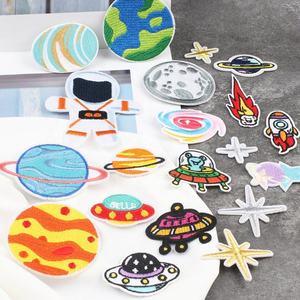 Écussons en coton brodés style designer, appliques personnalisées thermocollantes pour vestes, chapeaux, sacs à dos, sacs, vêtements, artisanat de mode - Product Image 1