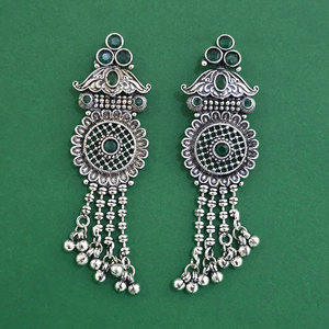 Bijoux faits à la main en Inde, boucles d'oreilles longues oxydées avec placage oxydé 811310 - Product Image 4