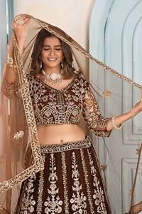 Ramdev Trading - Lehenga Choli Tradicional para Mujer, Intrincadamente Bordado, Material de Red de Mariposa, Materiales Reciclados, Tonos Vibrantes - Product Image 5