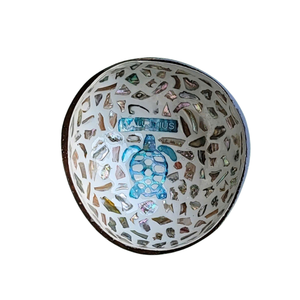 Bols en bois de coco personnalisés et durables Pure Origin Bali, motifs tribaux gravés, prix B2B premium - Product Image 2