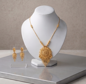 DivyoGold Plated Flower Pendant Necklace Set Women's Classic Style Snake <b>Chain</b> Tassel Jewelry Alloy Wedding Everyday Wearing All - Product Image 2