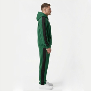 Survêtement de luxe surdimensionné pour homme – Ensemble épais vert technologique et noir - Product Image 4