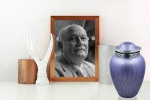 Ornamental Adult Aluminum Cremation Funeral Ash Holder <b>Memorial</b> <b>Keepsake</b> Urn With Refined Decorative Surface Finish - Product Image 3