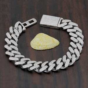 Pulsera de eslabones cubanos de moissanita helada con diamantes para hombre, joyería de diamantes de corte redondo, regalo de celebración para amigos - Product Image 2