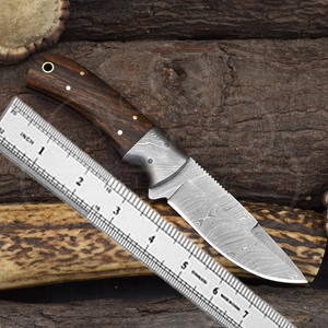 มีดบุชคราฟท์ดามัสกัส ด้ามไม้โรสวูด พร้อมปลอกใส่แบบแนวนอน - Product Image 1