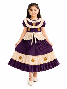 Ensemble haut et jupe pour bébé fille, tissu crêpe, doux, confortable, élégant, idéal pour les fêtes et les anniversaires, disponible à la vente. - Product Image 2