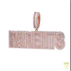 จี้เพชรโมอิสซาไนต์แบบกำหนดเอง "PARENTS" สร้อยคอฮิปฮอปชุบทองประดับเพชร ของขวัญเครื่องประดับแร็ปเปอร์ - Product Image 5