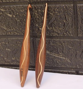 Agujas de ganchillo de madera Galaxy, agujas de tejer ergonómicas, herramientas hechas a mano con acabado suave, gancho de ganchillo de madera - Product Image 2