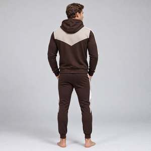 Elegante Chándal para Hombre Hecho con Tela Ligera que Ofrece un Ajuste Cómodo y una Sensación Ligera, Chándal para Hombre para Actividades Diarias - Product Image 6