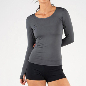 Haut court à manches longues pour femme, dos évidé, froncé, coupe ajustée, style sportif, col rond, tee-shirt de yoga, couleur unie, en Spandex et Polyester tricoté, séchage rapide - Product Image 2