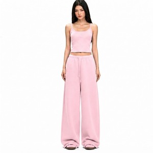 Ensemble Lounge 2 Pièces Femme : Débardeur Cami Sans Manches et Pantalon de Survêtement Ample, Tenue Décontractée Rose Uni en Coton Tricoté et Spandex - Product Image 1