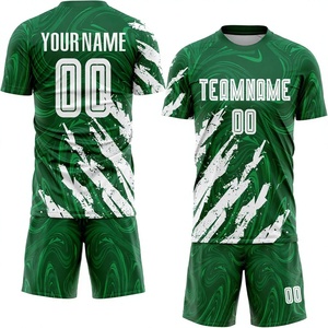 Maillot de football vert personnalisé pour homme, manches courtes, sublimation du nom de l'équipe, polyester respirant, col rond, coupe classique - Product Image 1